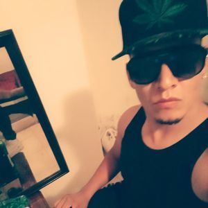 Meet your Posher, Efrain